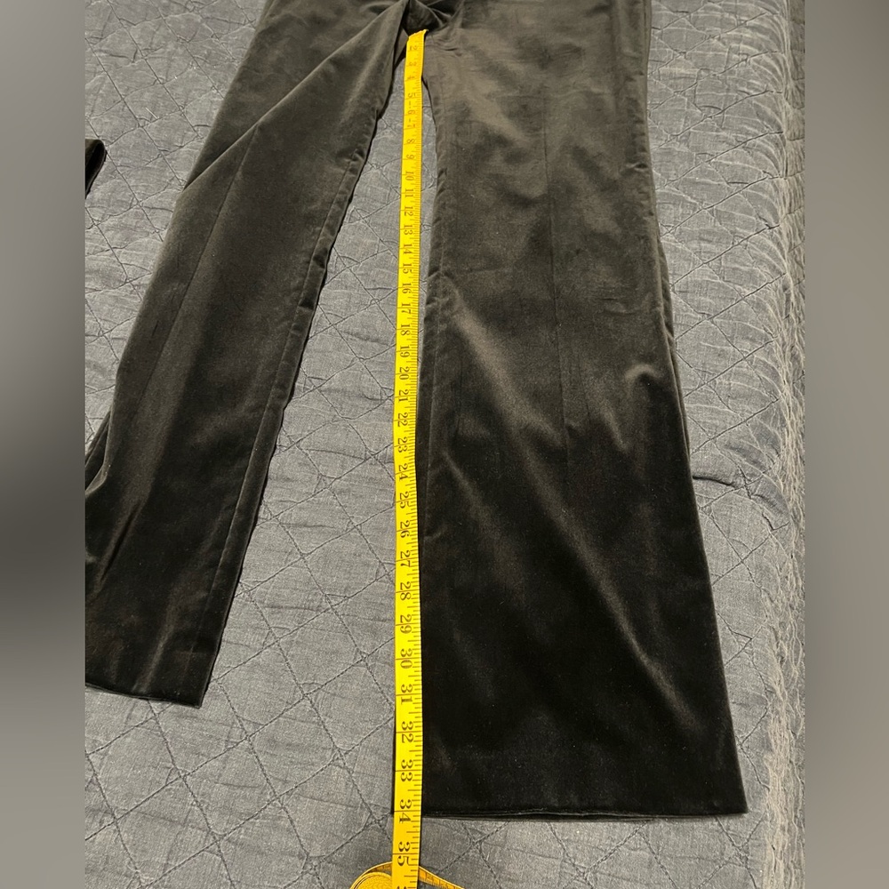Theory Elegant Velvet Blazer and Pants Set, Size 6 - Picture 14 of 17